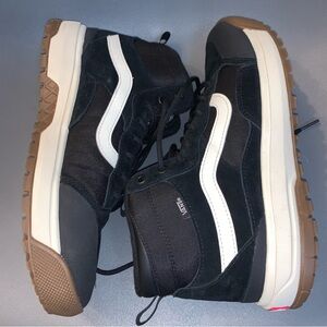 NEW Size 10.5 Men’s Cold Weather Vans